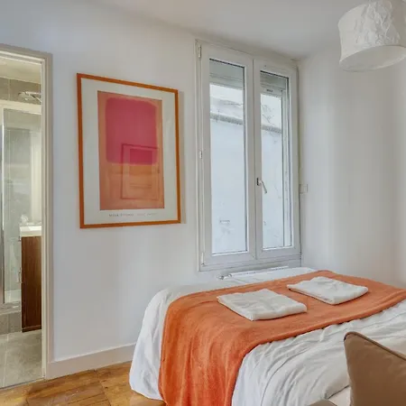 Spacious & Lovely Flat-up To 10 Guests-paris 10 Appartamento Parigi