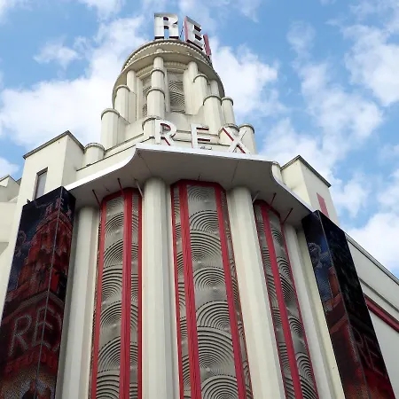 Spacious & Lovely Flat-up To 10 Guests-paris 10 Apartment *