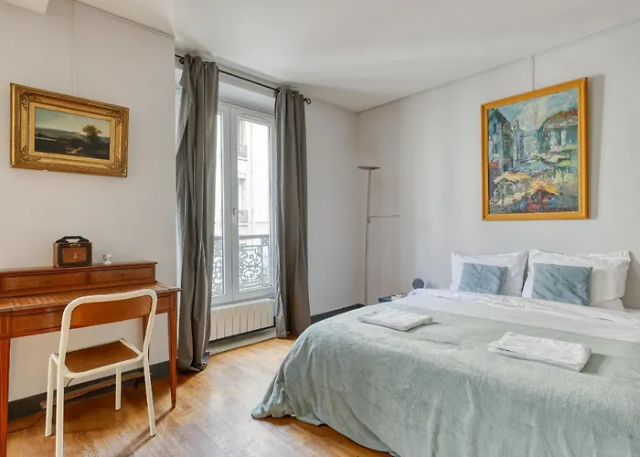 Spacious & Lovely Flat-up To 10 Guests-paris 10 아파트 파리