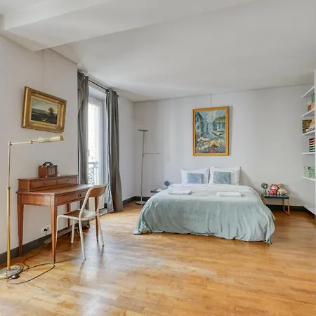 Spacious & Lovely Flat-up To 10 Guests-paris 10 Appartement
