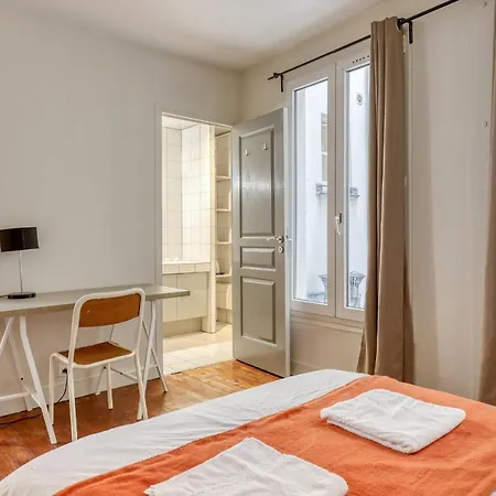 Appartement Spacious & Lovely Flat-up To 10 Guests-paris 10